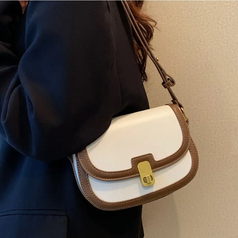 Сумки Роскошная сумка 2024 года, новая простая модная сумка через плечо в стиле ретро, нишевая текстура, повседневная универсальная маленькая квадратная сумка через плечо