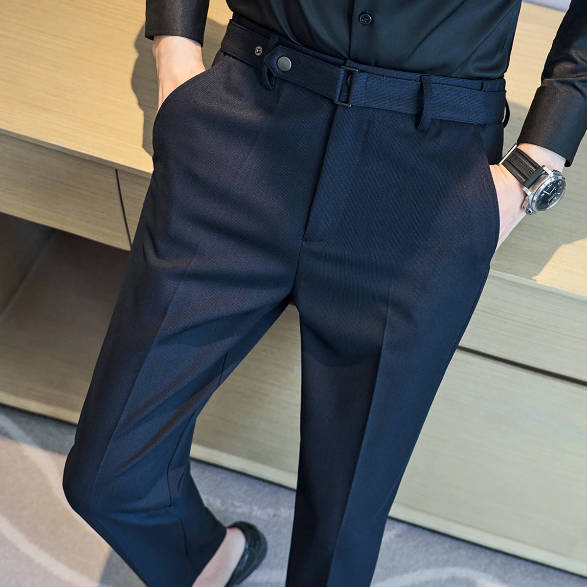 Мужские вечерние брюки в темную полоску 2023, Новые Модные мужские брюки с поясом, простые Тонкие брюки для делового повседневного костюма, Большие размеры 38 0