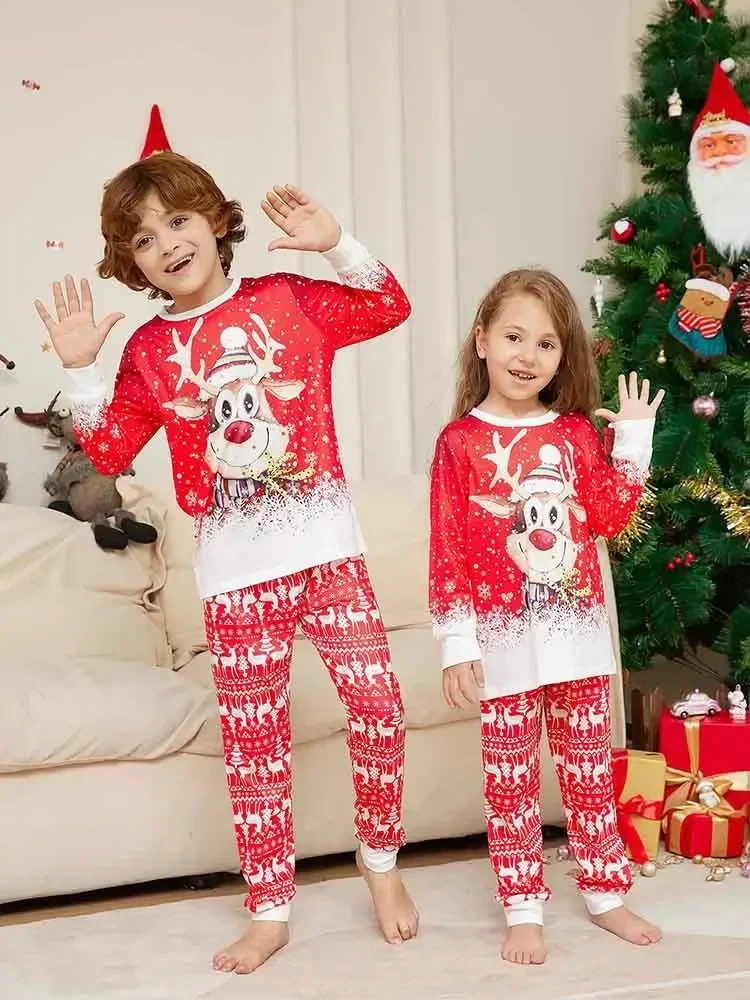 Детская одежда для матери с красным оленем Рождественские пижамы для семьи Комплект одежды 2023 Пары Рождественские Семейные комплекты пижам 2